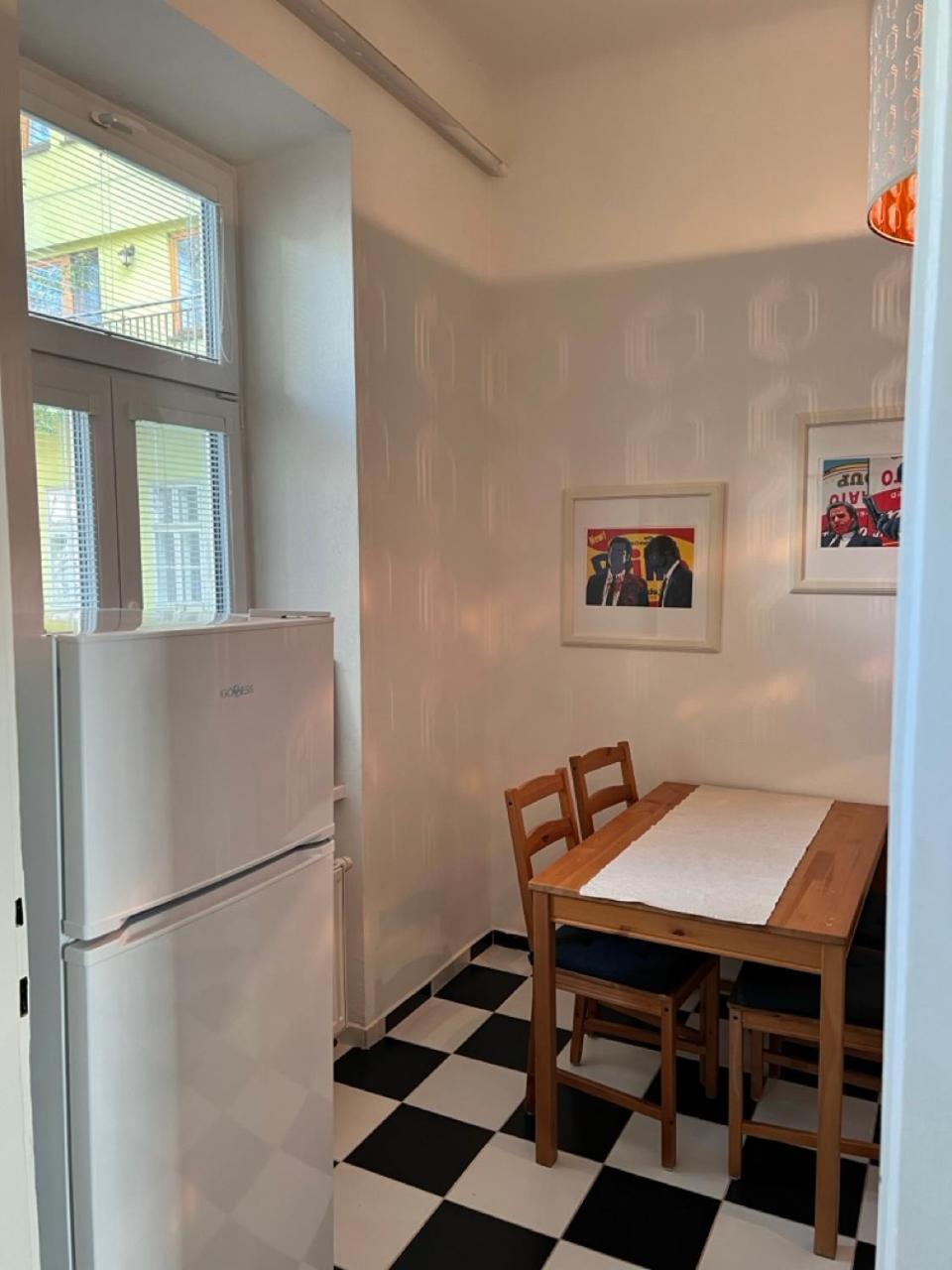 Stylish Flat In City Centre Bratislava Exterior photo