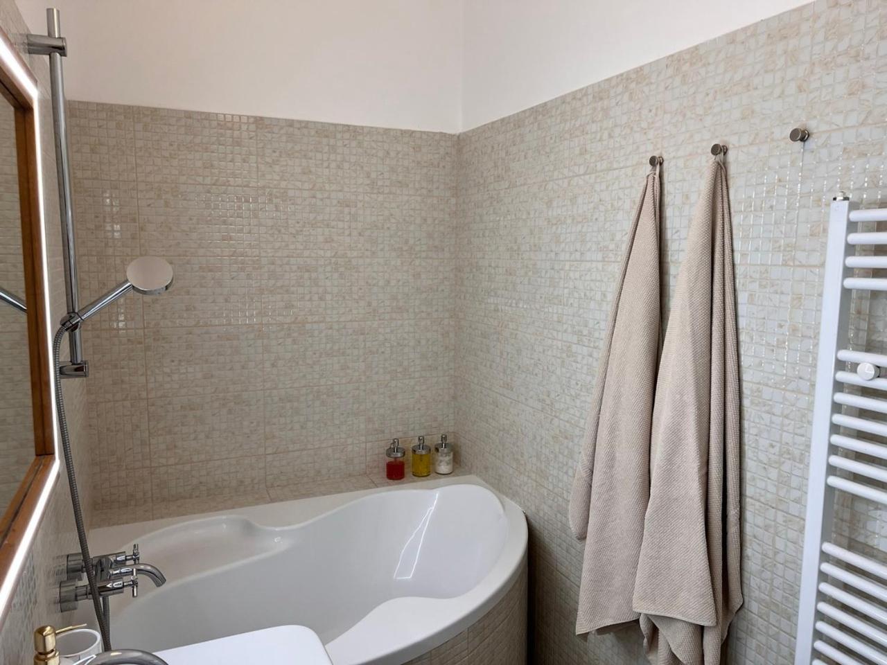 Stylish Flat In City Centre Bratislava Exterior photo